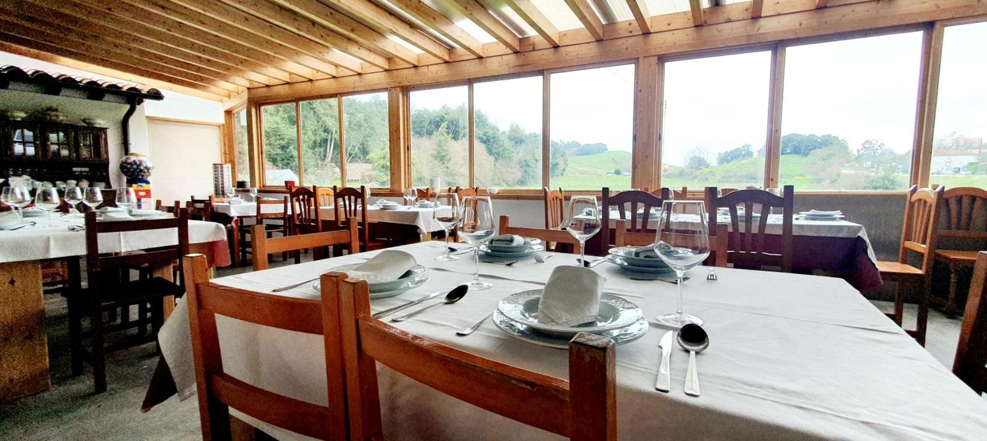 Sidreria La Casa Abajo Hotel La Franca Bagian luar foto