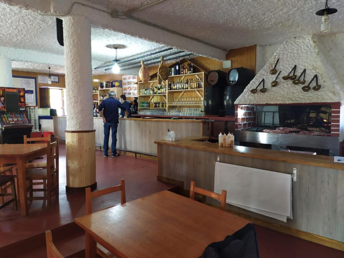 Sidreria La Casa Abajo Hotel La Franca Bagian luar foto